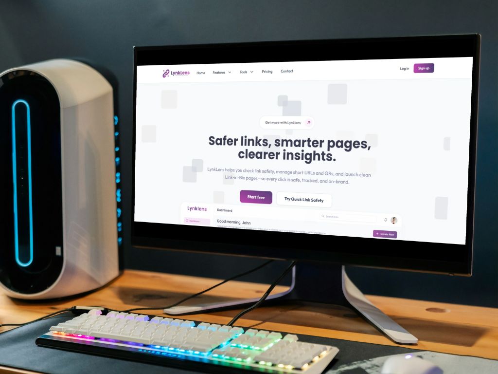 Lynklens desktop workspace with monitor and keyboard